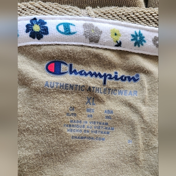 CHAMPION OLIVE 🫒 COLOR WOMEN'S SWEATER. - Picture 3 of 9